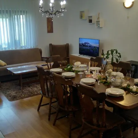 Kosmaj Casa Maia